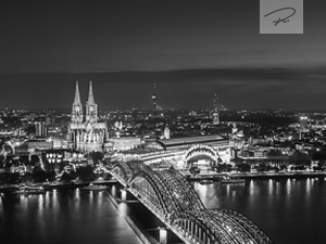 Köln Skyline S/W