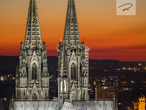 Kölner Dom im Abendrot