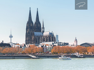 Kölner Dom im Herbst