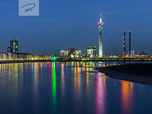 Düsseldorf nacht Skyline