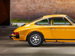 Aachen, Germany, June 14, 2013: Arranged Street shot of an historic Porsche 911.  : Stockfoto oder Stockvideo und Fotos, Bilder, Stockmedien von rcfotostock | RC-Photo-Stock