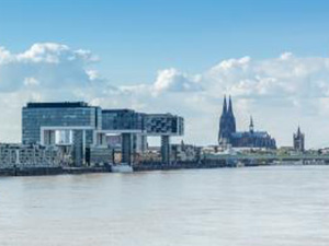 Cologne City Skyline : Stockfoto oder Stockvideo und Fotos, Bilder, Stockmedien von rcfotostock | RC-Photo-Stock