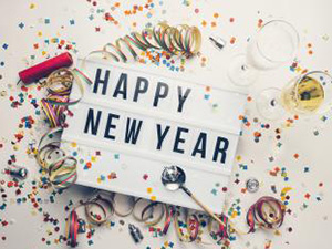 Happy New year displayed on a vintage lightbox with decoration for New Year's Eve, concept image : Stockfoto oder Stockvideo und Fotos, Bilder, Stockmedien von rcfotostock | RC-Photo-Stock